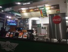 今天到一个西餐馆买食品
